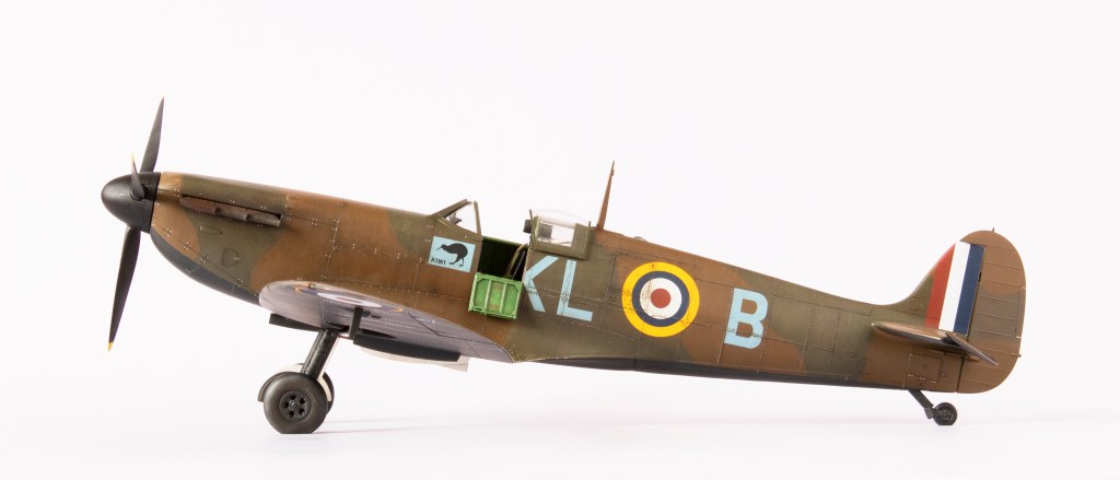 Kotare 1/32 Supermarine Spitfire Mk. 1a, N3180                               KL-B “Kiwi”, A.C. Deere, 54 Squadron, Dunkirk, May&nbsp;1940